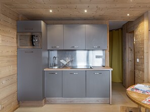 Fridge, microwave, dishwasher