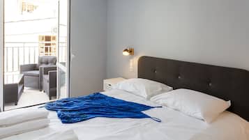 1 habitación, caja de seguridad en la habitación y cuna de viaje