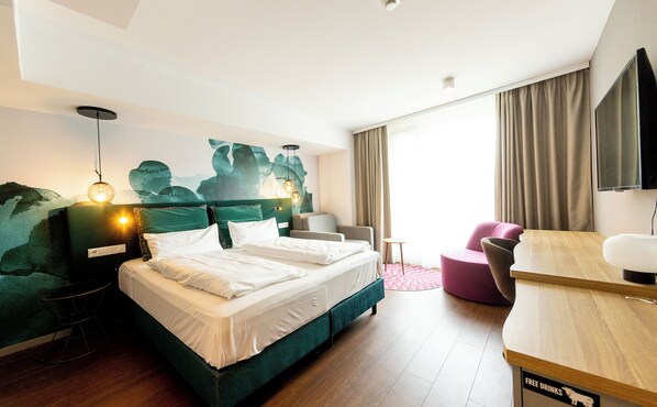 Free minibar, in-room safe, desk, soundproofing