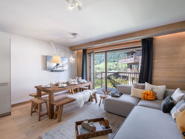 TV - Luxury 3-bedroom apartment in Megève with pool and gym (Megève)