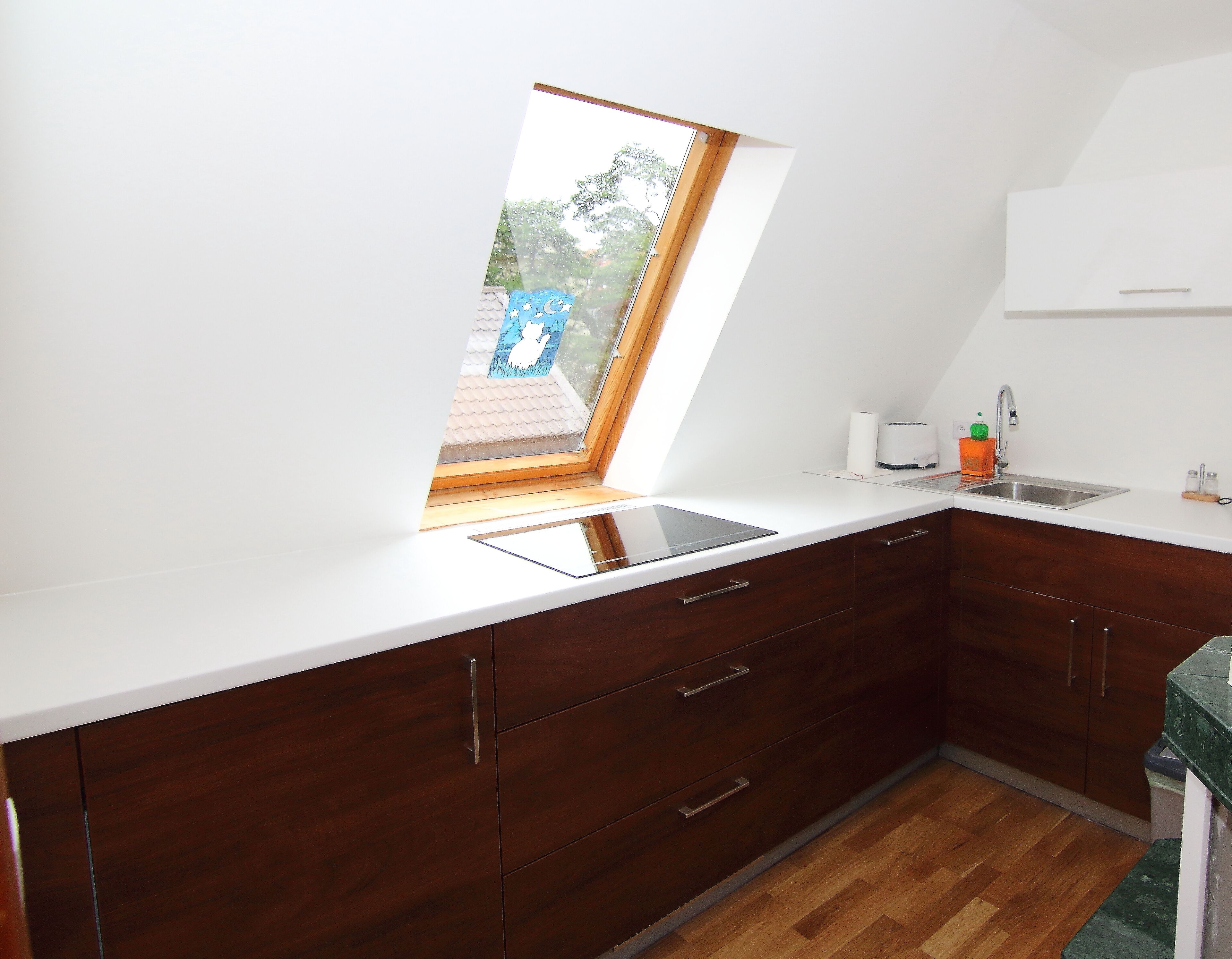 Basic Apartment | Private kitchen | High chair