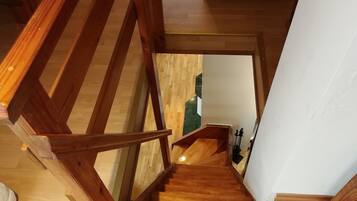 Basic Apartment | Living area | TV