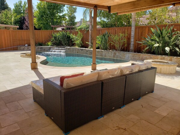 Outdoor pool, a heated pool - Tesla EV Charger Solar heated Pool & Hot Tub Near UC Davis, Med Center, Airport (West Sacramento)