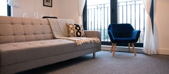 Livestay - 2 Bed 2 Bath Minutes From Heathrow