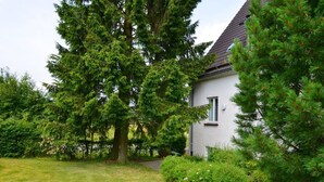 Property grounds - Apartment on the edge of the forest (Eslohe)