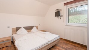 2 bedrooms, iron/ironing board, free WiFi, bed sheets - Apartment on the edge of the forest (Eslohe)
