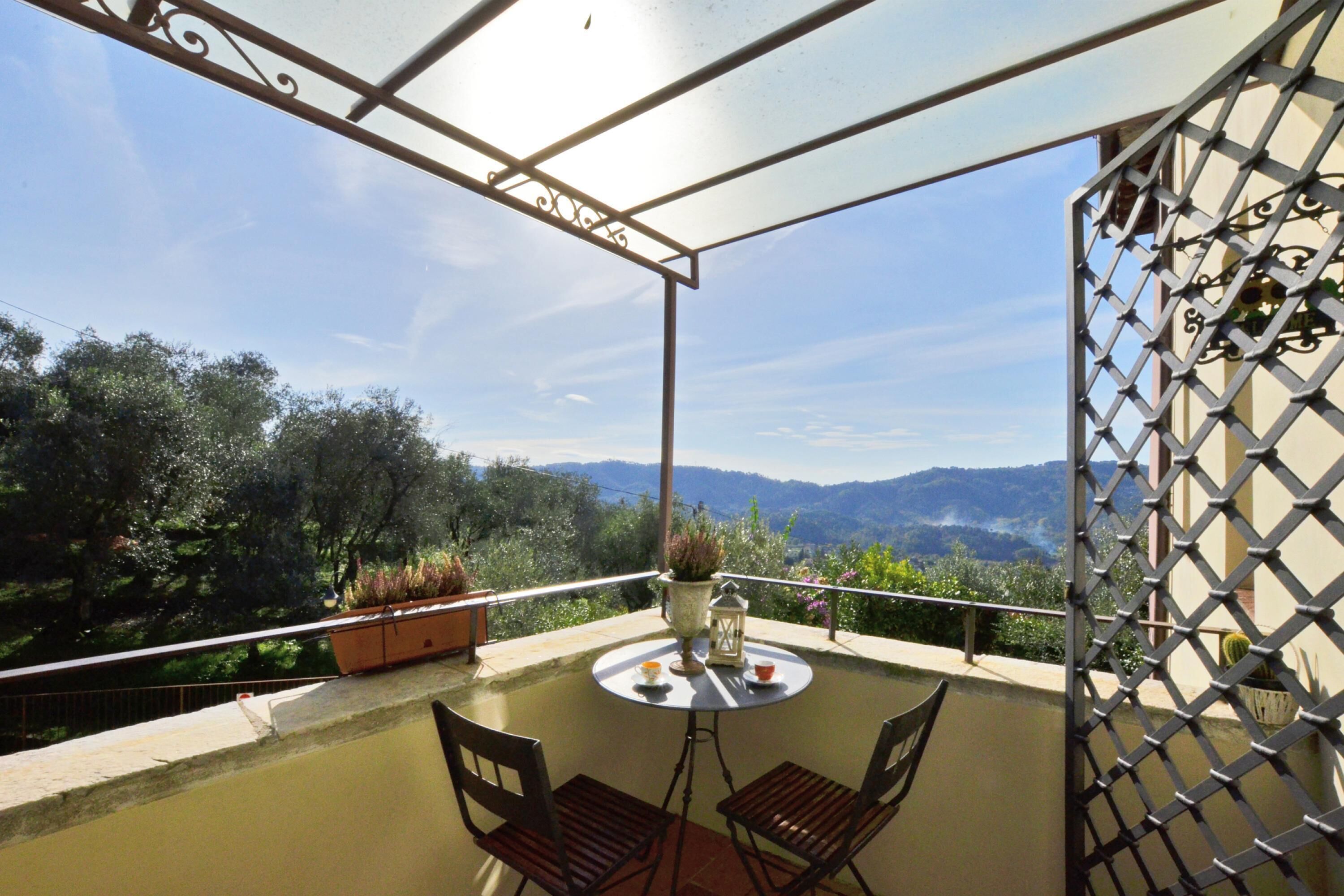 Familienapartment, Mehrere Schlafzimmer, Bergseite (Alloro Grillo) | Speisen im Freien