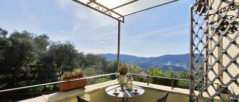 패밀리 아파트, 침실 여러 개, 산비탈 (Alloro Grillo) | 산 전망