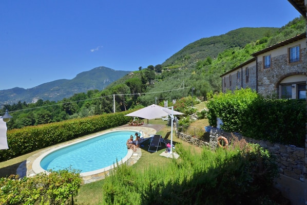 Seasonal outdoor pool - Alloro Grillo (Camaiore)