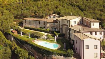 Appartamento familiare, camere multiple, lato montagna (Alloro Grillo) | Esterni