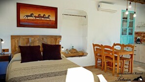 1 chambre, fer et planche à repasser, Wi-Fi gratuit, draps fournis