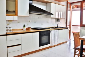 Nicht klassifiziertes Bild, 2 von 27, Schaltfläche