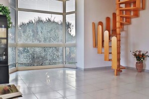 Nicht klassifiziertes Bild, 3 von 27, Schaltfläche