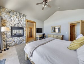 4 bedrooms, free WiFi, bed sheets