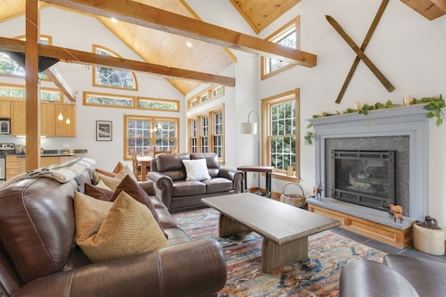 The Ski Barn | 4 Bed, 3 Bath
