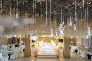 Indoor wedding - Xingpeng International Hotel (Huayuan)