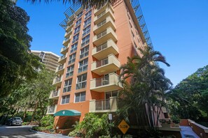 Exterior - SF 1Bed 1Bath Steps to Marina & CocoWalk in Grove (Miami)