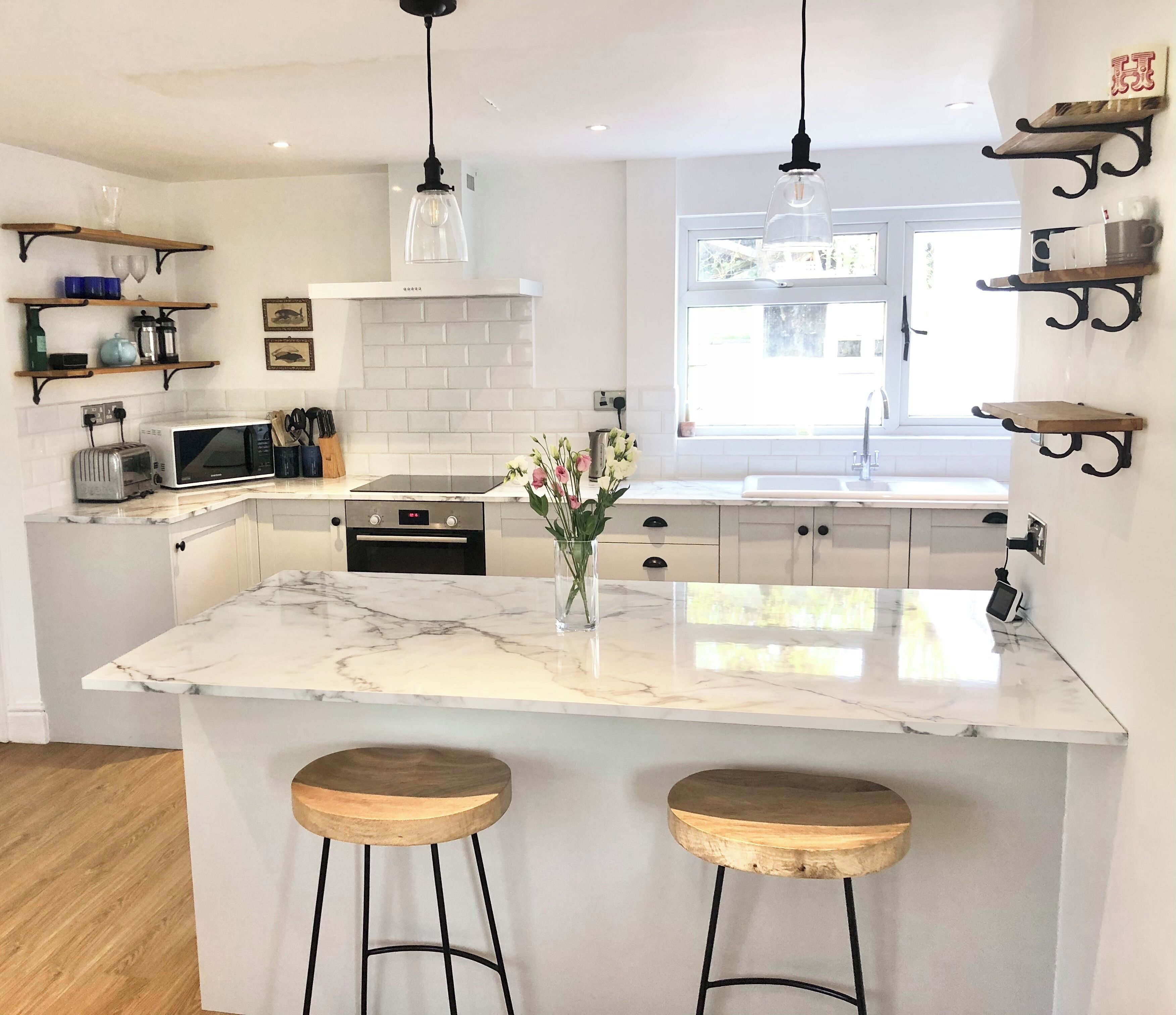 ثلاجة، ميكروويف، فرن، موقد طهي مسطح