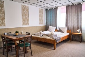 Classic Quadruple Room