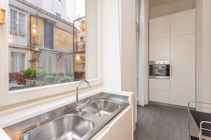 Interior - Spanish Steps Deluxe Apartment (Roma)