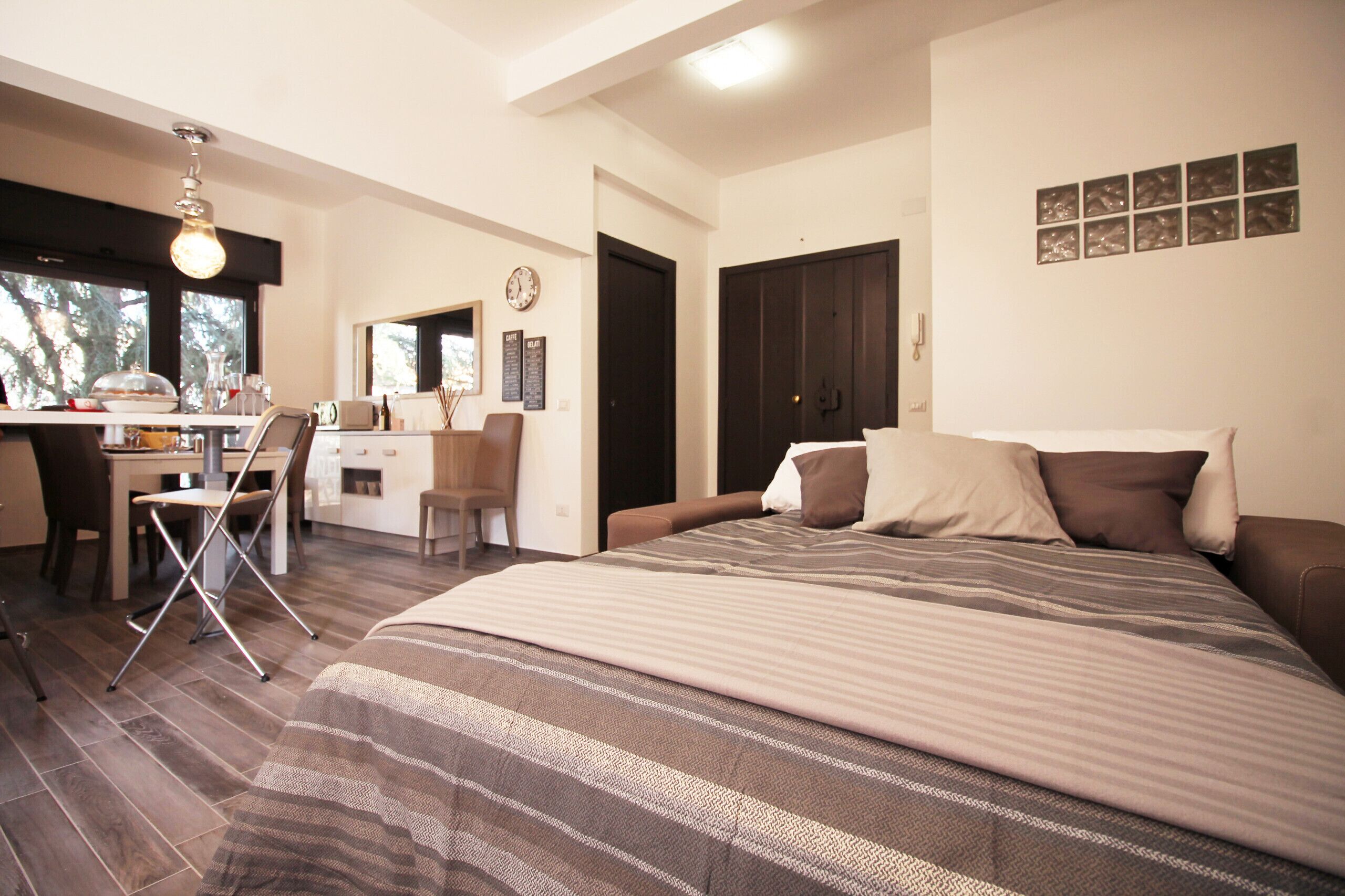 2 camere, ferro/asse da stiro, Wi-Fi gratuito, lenzuola