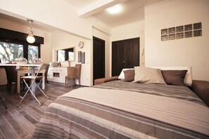 2 soverom, strykejern/-brett, wi-fi (inkludert) og sengetøy