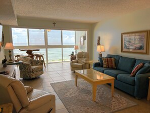 TV a schermo piatto, lettore DVD