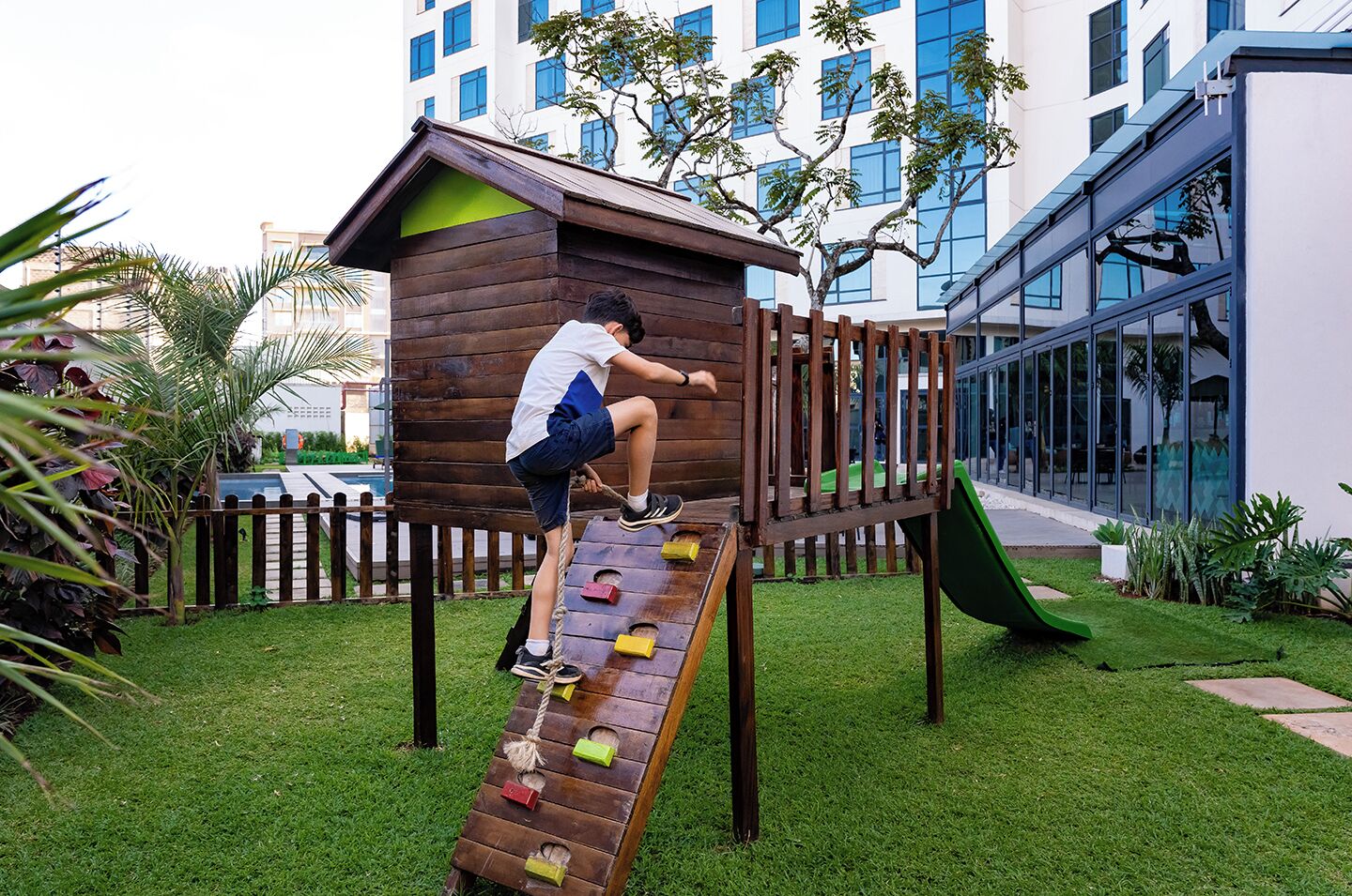Children’s play area – outdoor