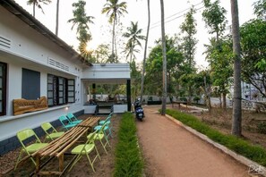 Exterior - Piggy Hostel Varkala (Varkala)