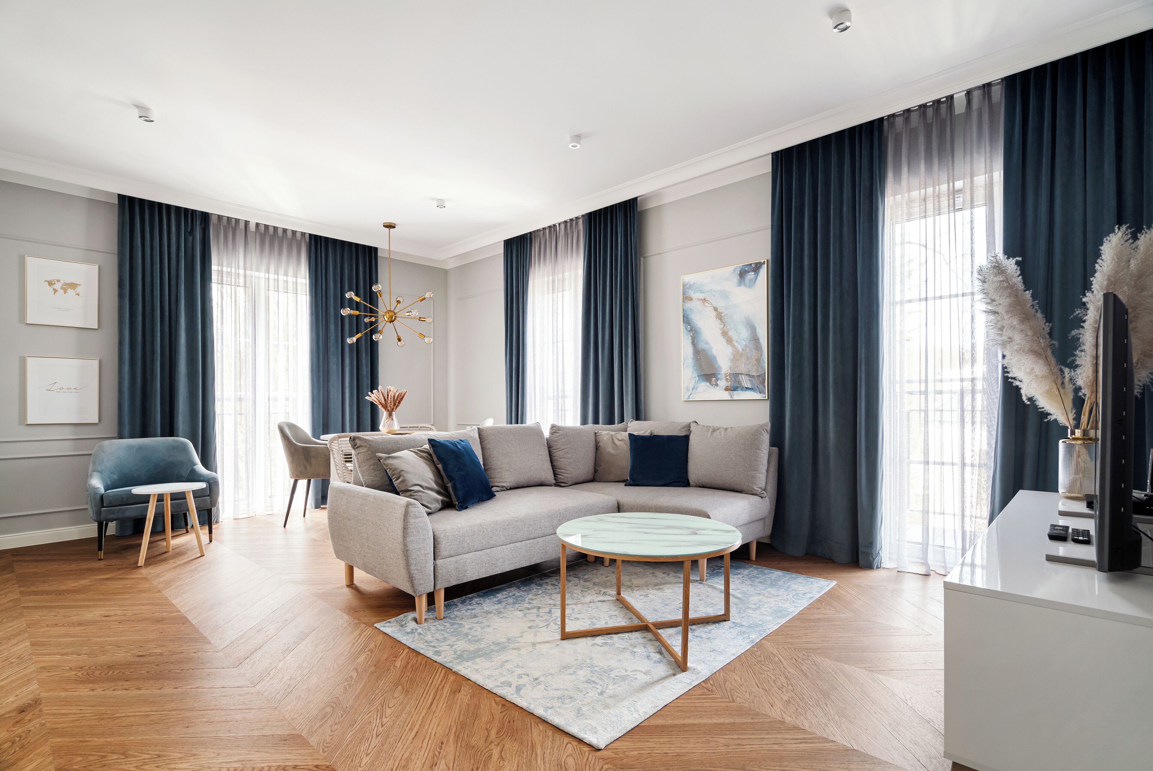 Deluxe Apartment | Iron/ironing board, free WiFi, bed sheets