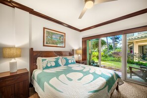 1 bedroom, iron/ironing board, travel cot, free WiFi - Luxurious 1BR Garden Unit, AC, Steps to Beach, Waipouli Resort in Kapaa (Kapaa)