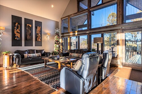 Luxury Home with Amazing Views, near San Juan Forest A/C