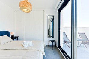 3 bedrooms, iron/ironing board, WiFi, bed sheets - Balcon del Mar (Nerja)