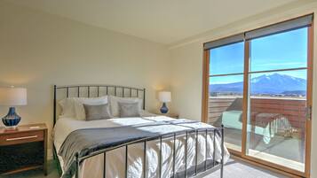 2 chambres, fer et planche Ă repasser, Wi-Fi, draps fournis