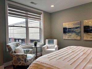 2 habitaciones, tabla de planchar con plancha, wifi y ropa de cama 