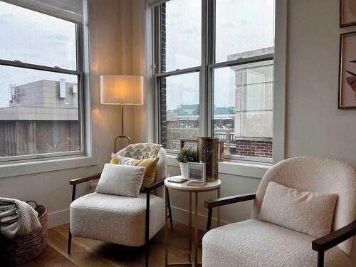 Penthouse on Park - 501 |  Best Location!