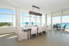 Dining - Luxurious Beachfront Condo w/ Beach Service & Rooftop Pool in Destin! 🌊☀💙 (Destin)