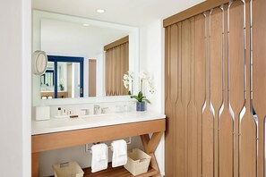 Hair dryer, towels