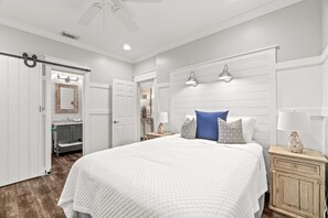 4 bedrooms, free WiFi, bed sheets