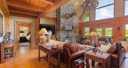 Sweetwater Lodge - Luxury Log Cabin Rental