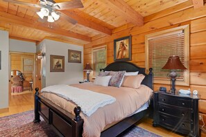 5 soverom, strykejern/-brett, wi-fi og sengetøy