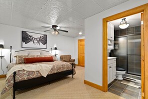 5 bedrooms, iron/ironing board, WiFi, bed sheets