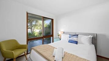 3 bedrooms, iron/ironing board, travel cot, WiFi