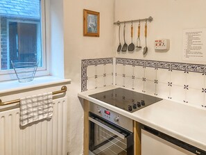 Private kitchen - 3 bedroom accommodation in Penmaenpool, Dolgellau (Penmaenpool, Dolgellau)
