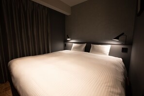 1 bedroom, desk, free WiFi, bed sheets