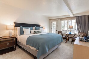 2 habitaciones, caja de seguridad en la habitación y escritorio 