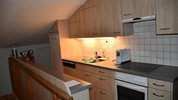 Kühlschrank, Herdplatte, Geschirrspüler