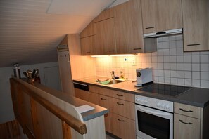 Fridge, oven, stovetop, dishwasher - Chalet-Gemseli (Sörenberg)