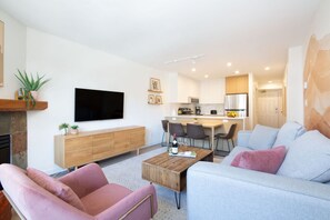 Smart-TV, Kamin
