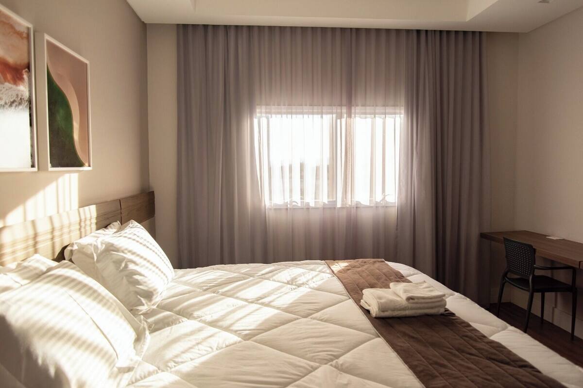 SUITE KING | 迷你吧、房內夾萬、書桌、手提電腦工作空間